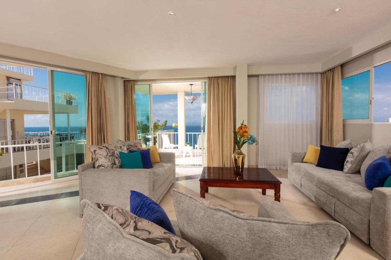 Blue Chairs Beachfront Resort Puerto Vallarta - Adults Only ภายนอก รูปภาพ