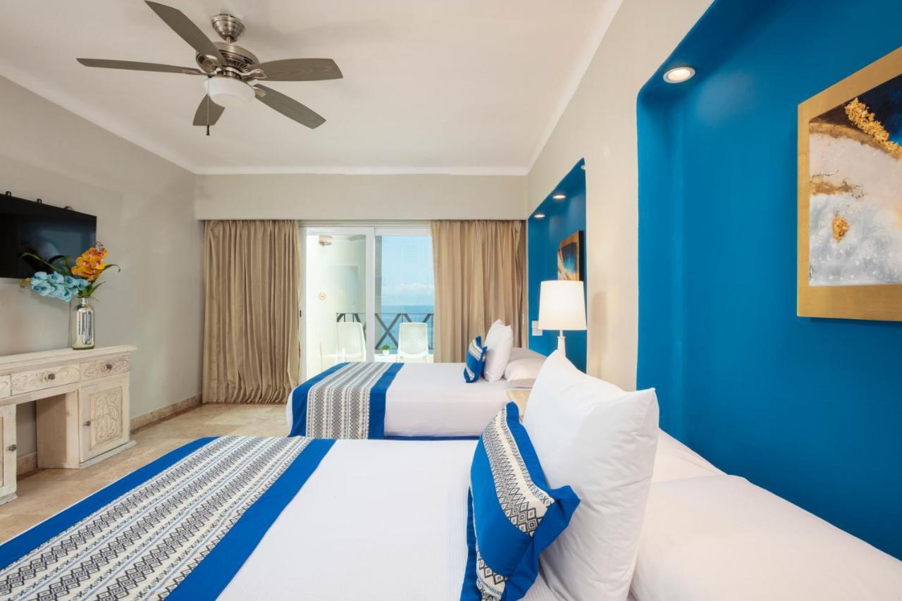 Blue Chairs Beachfront Resort Puerto Vallarta - Adults Only ภายนอก รูปภาพ