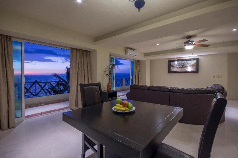 Blue Chairs Beachfront Resort Puerto Vallarta - Adults Only ห้อง รูปภาพ