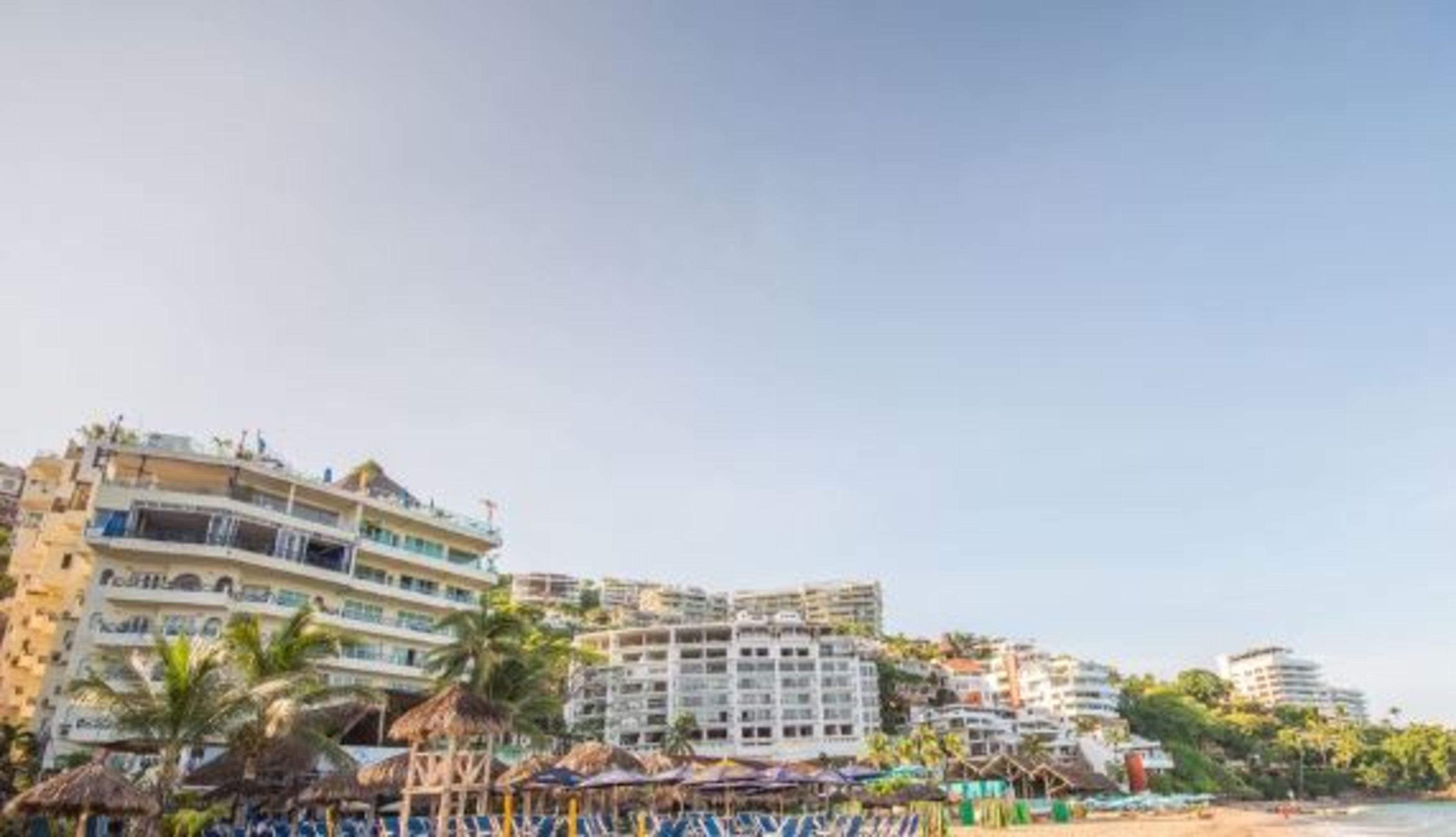 Blue Chairs Beachfront Resort Puerto Vallarta - Adults Only ภายนอก รูปภาพ