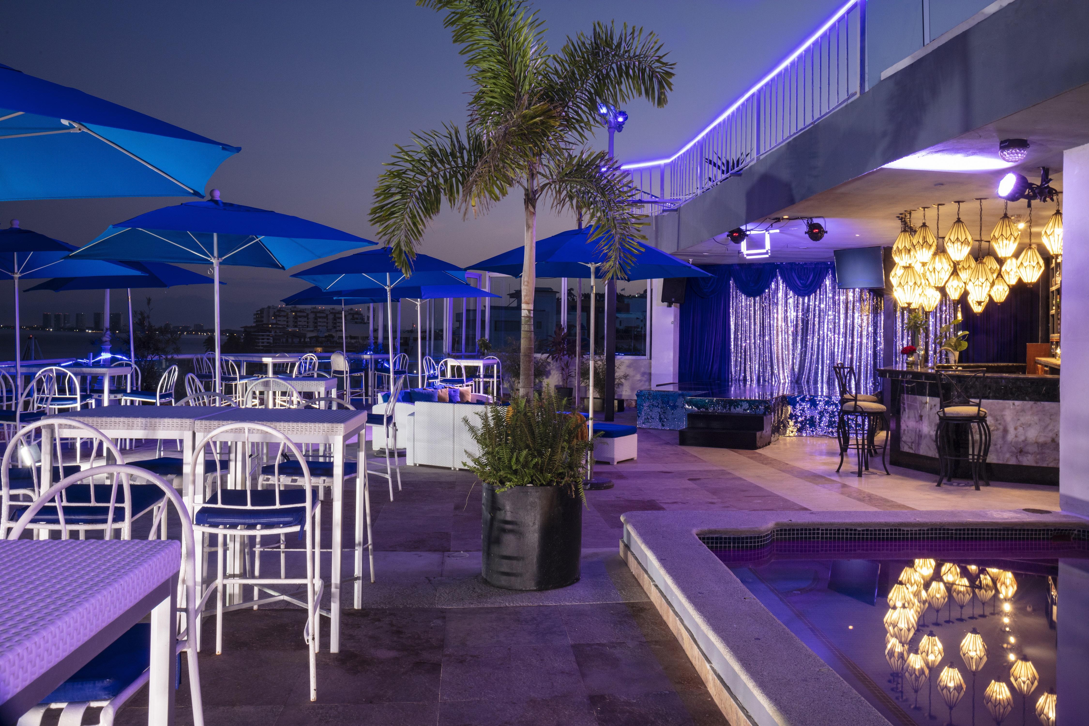 Blue Chairs Beachfront Resort Puerto Vallarta - Adults Only ภายนอก รูปภาพ