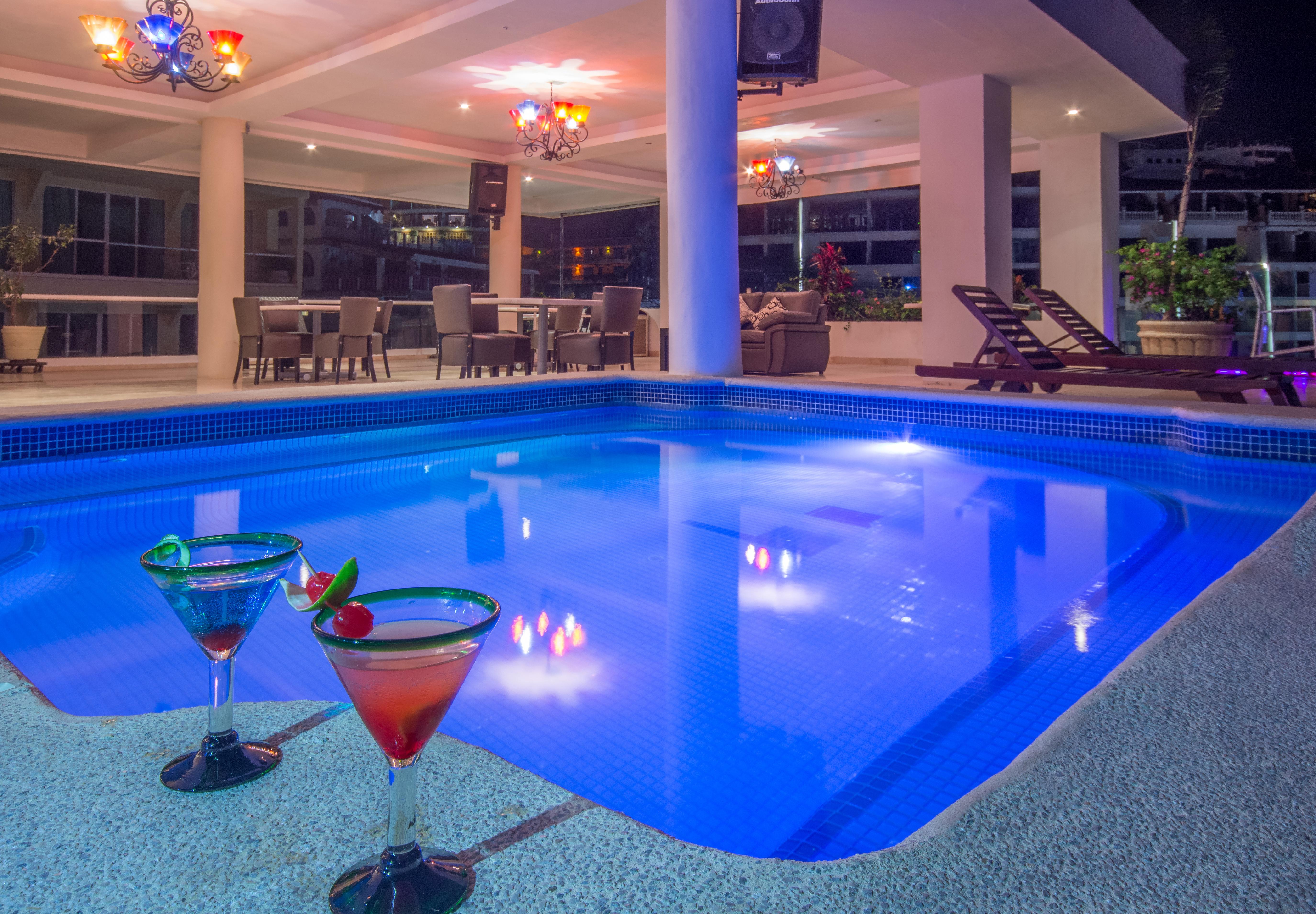 Blue Chairs Beachfront Resort Puerto Vallarta - Adults Only ภายนอก รูปภาพ
