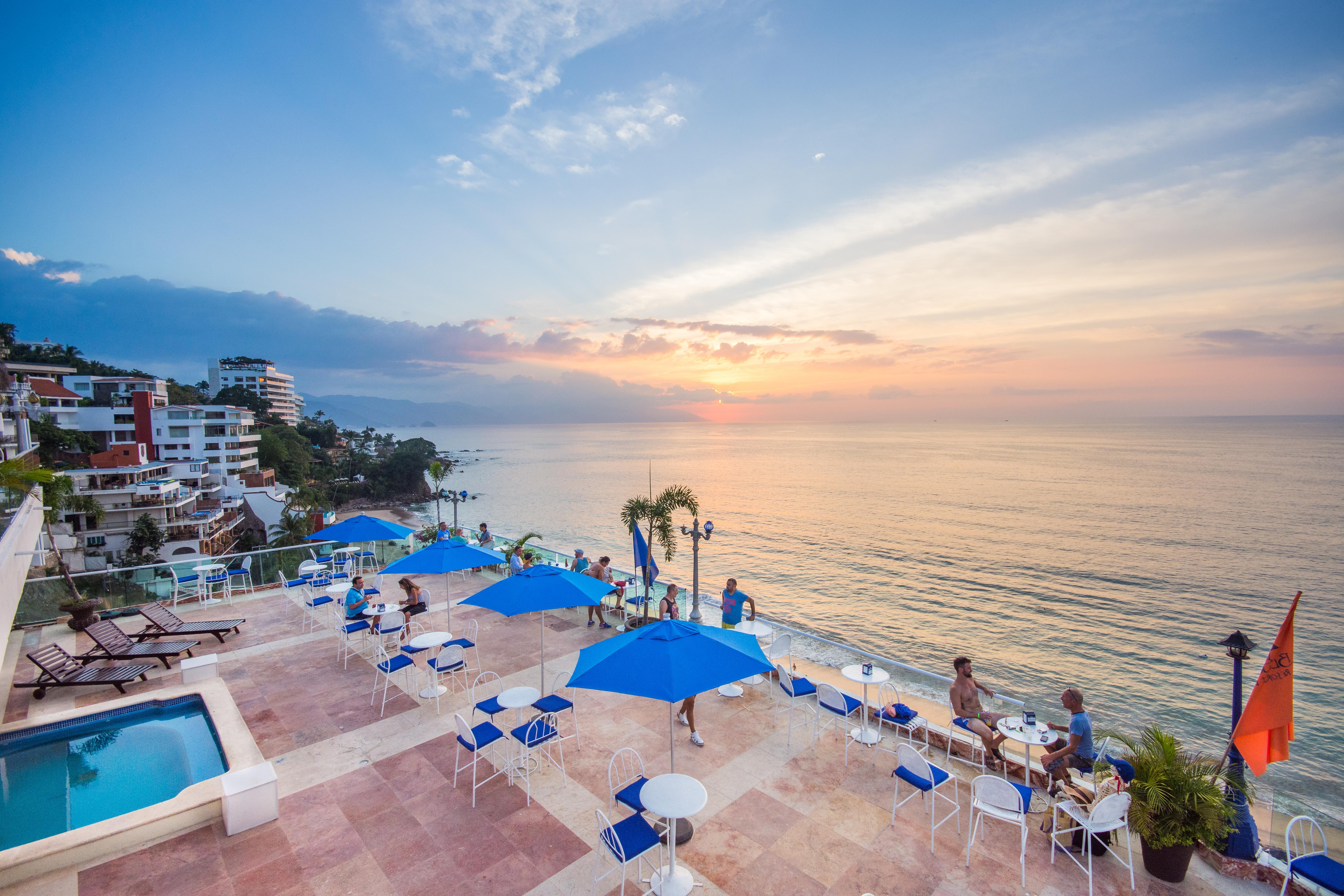 Blue Chairs Beachfront Resort Puerto Vallarta - Adults Only ภายนอก รูปภาพ