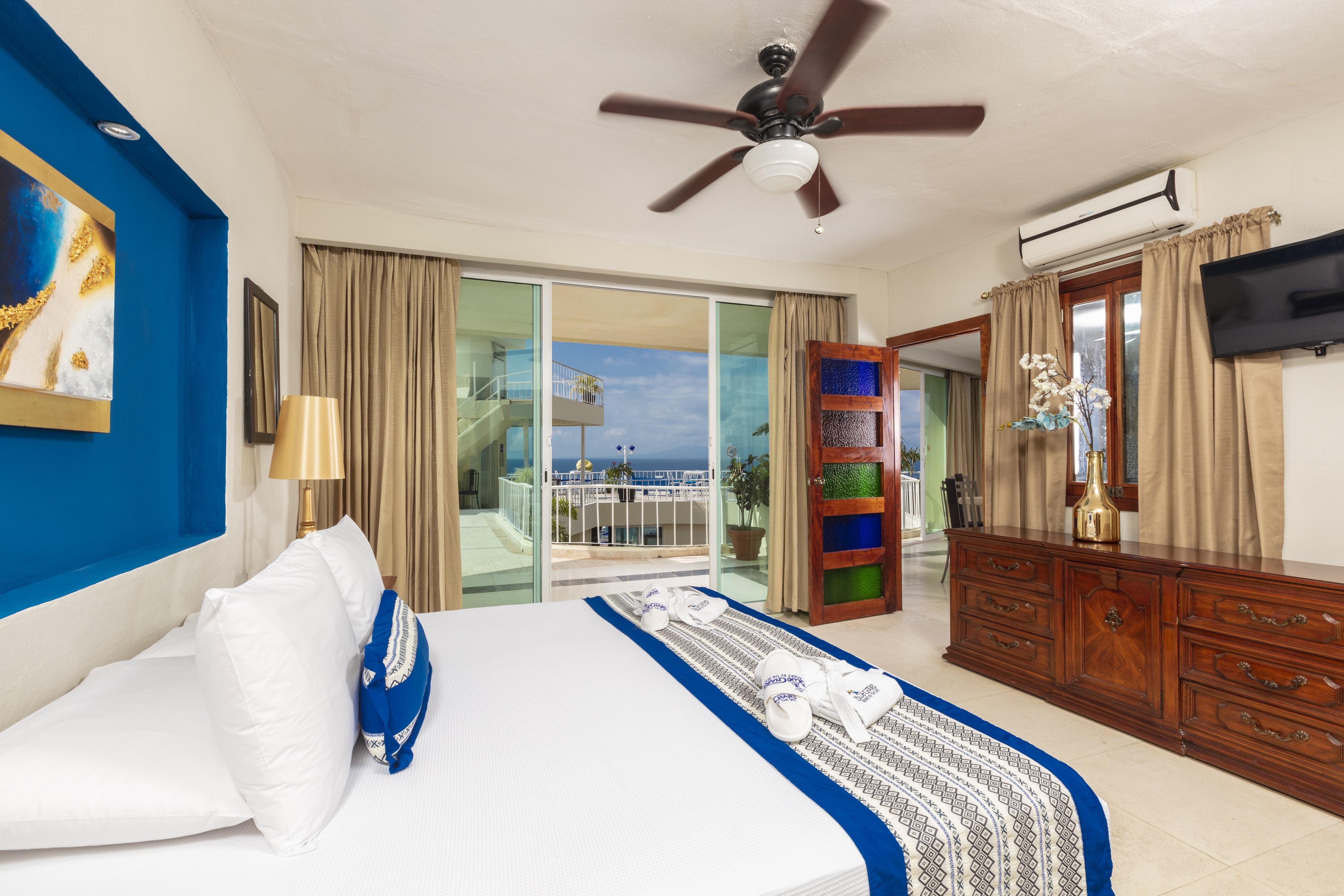 Blue Chairs Beachfront Resort Puerto Vallarta - Adults Only ภายนอก รูปภาพ