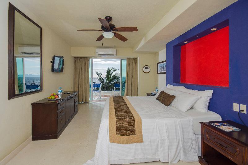 Blue Chairs Beachfront Resort Puerto Vallarta - Adults Only ภายนอก รูปภาพ
